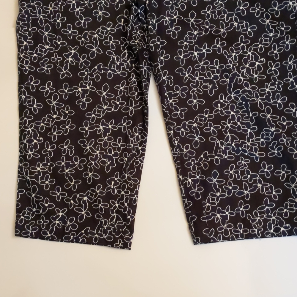 St. John's Bay Secretly Slender Crop Pants-Sz 14 View 2